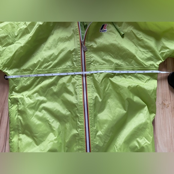 K-way packable jacket in yellow green | women US small - Picture 6 of 11
